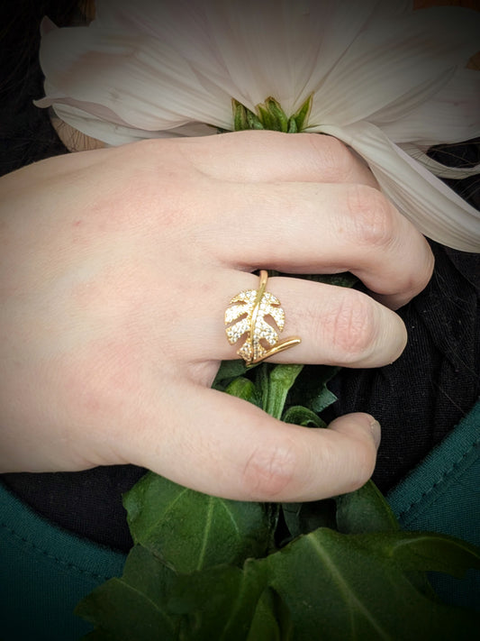 Leaflight – Gold Monstera Ring | Solstice Bloom Collection