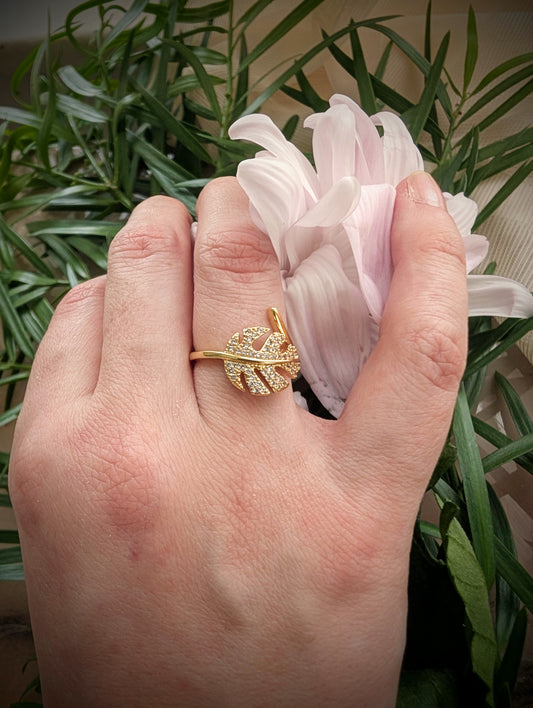 Leaflight – Gold Monstera Ring | Solstice Bloom Collection